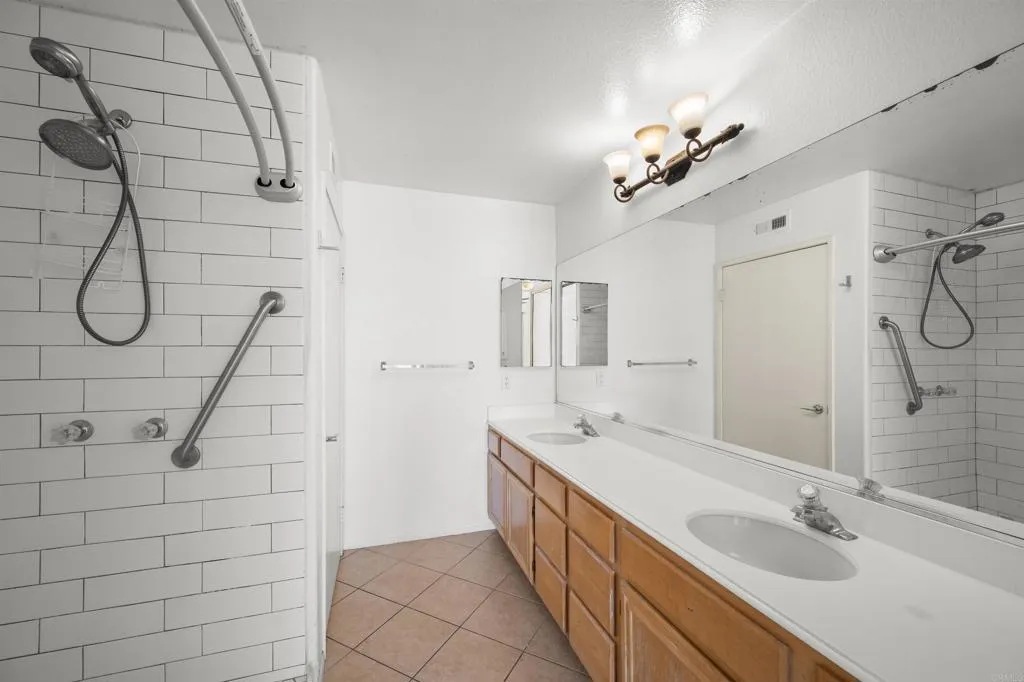 Photo #25: PTP2505342 Listing: Photo #25
