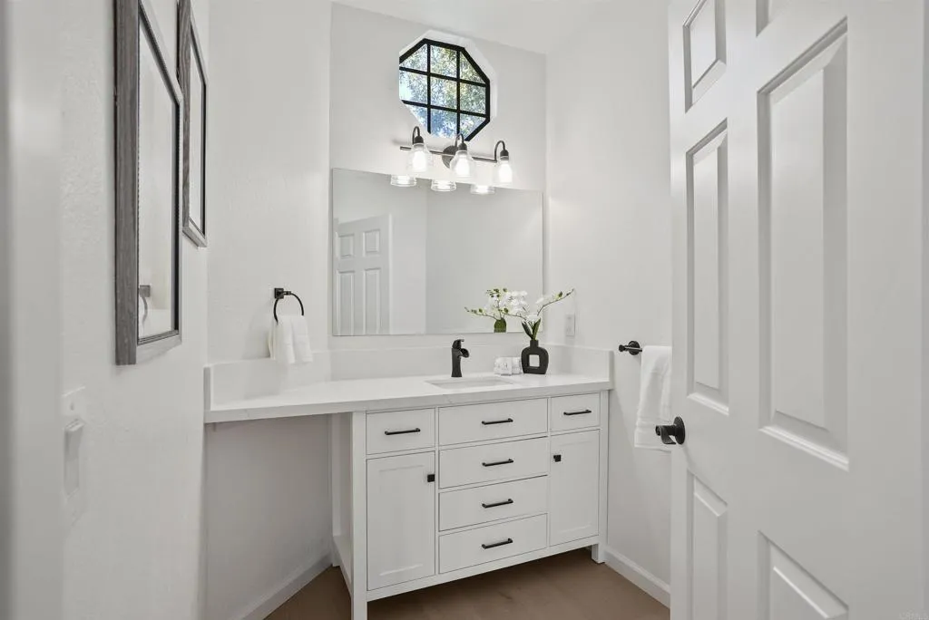 https://cdn.realtyfeed.com/cdn/127/306492871/bfe7b892af444e65abef15135e6246b6.webp