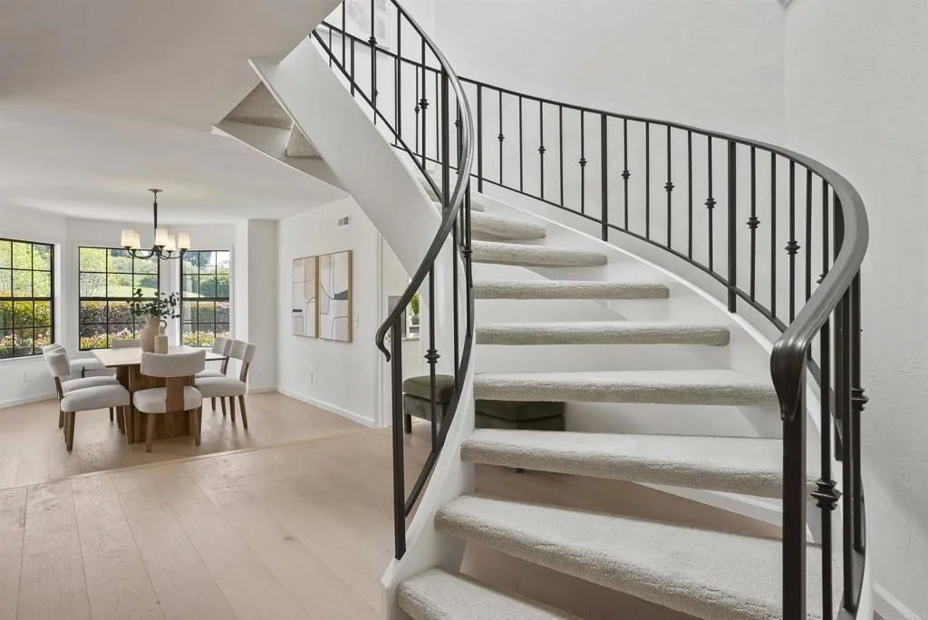 https://cdn.realtyfeed.com/cdn/127/306492871/cba0a74f9a302940f039806f5b2fbbfb.webp