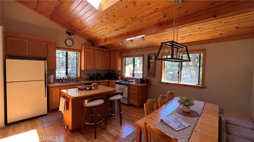 33478 Angeles Drive, Green Valley Lake, CA 92341 - Photo 2 of 46, Green Valley Lake, CA