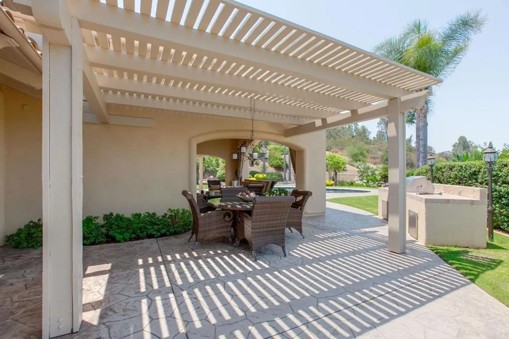 https://cdn.realtyfeed.com/cdn/127/306492936/8051ccd0294579ce7381fb67f387e5e4.webp