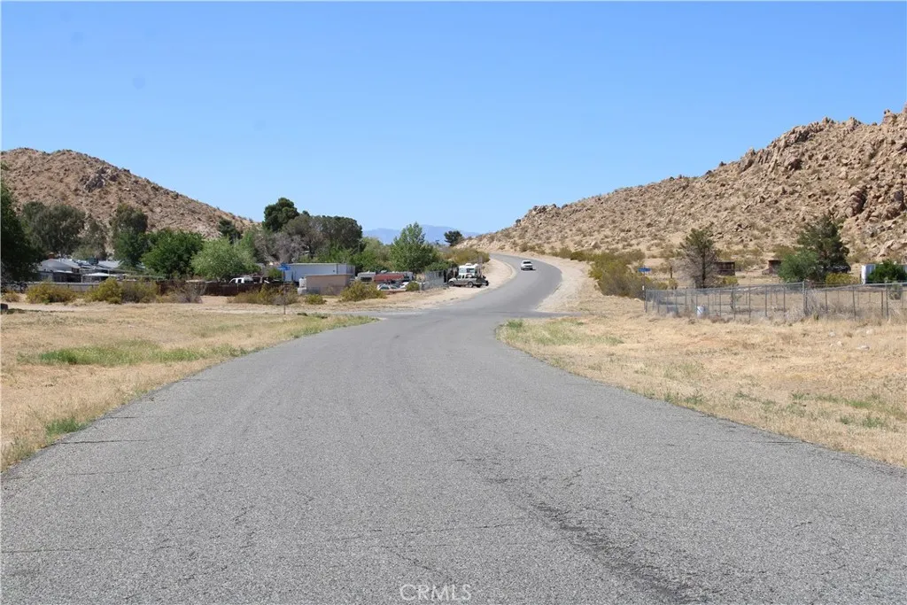 40127 Ridgemist, Lake Los Angeles, CA 93591 - Photo 3 of 14, Lake Los Angeles, CA