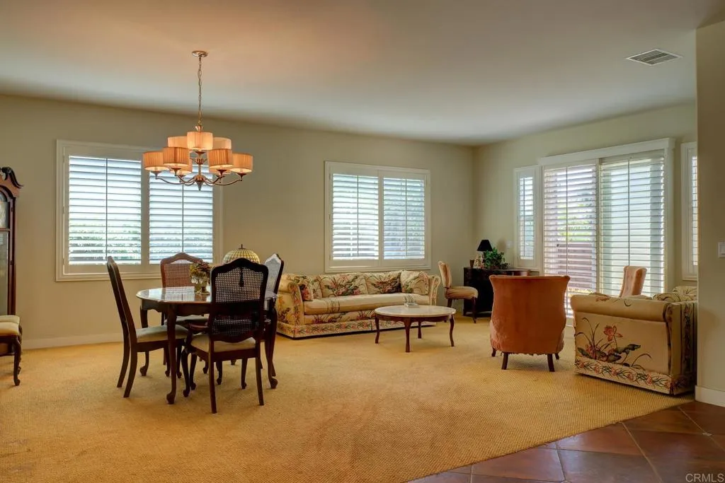 https://cdn.realtyfeed.com/cdn/127/306493107/f13bf198079f28f29bed8a35060896fe.webp