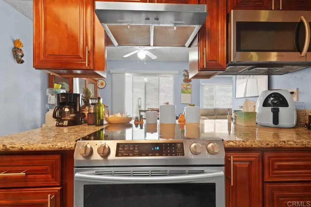 Photo #10: PTP2505345 Listing: Photo #10