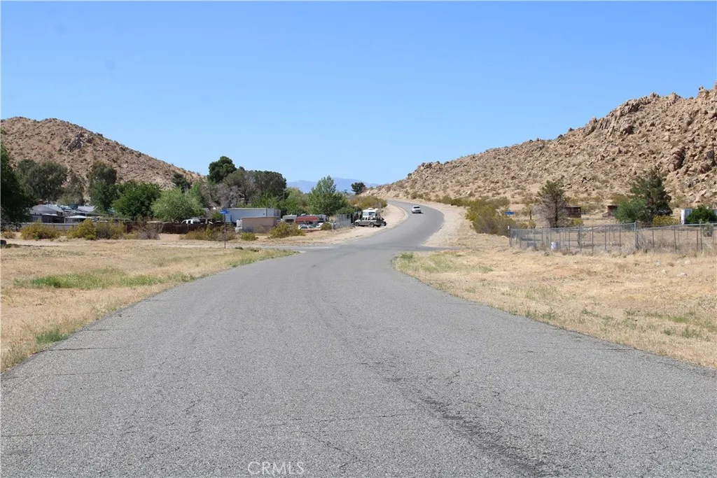 40139 Ridgemist, Lake Los Angeles, CA 93591 - Photo 5 of 13, Lake Los Angeles, CA