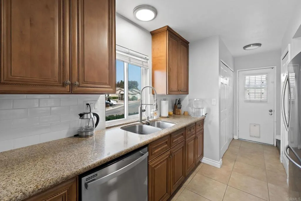 Photo #17: PTP2505346 Listing: Photo #17