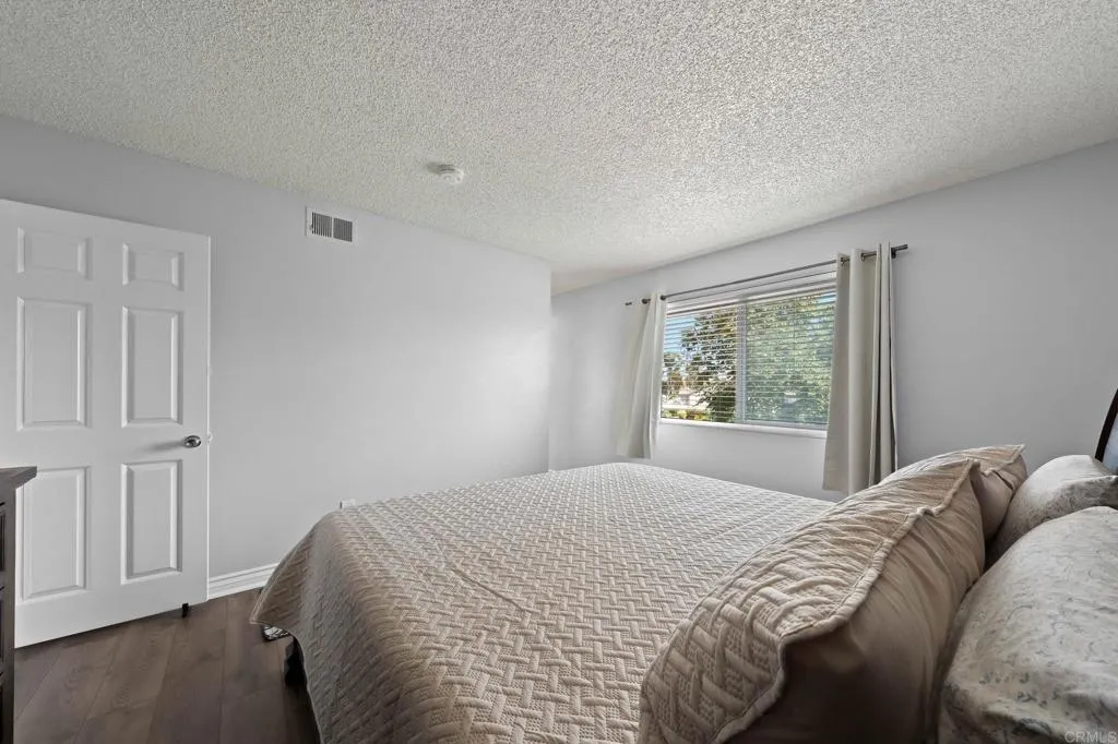 Photo #24: PTP2505346 Listing: Photo #24