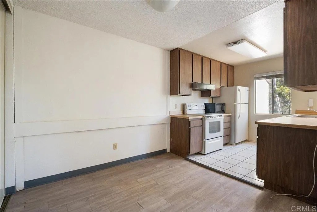 Photo #6: PTP2505347 Listing 
