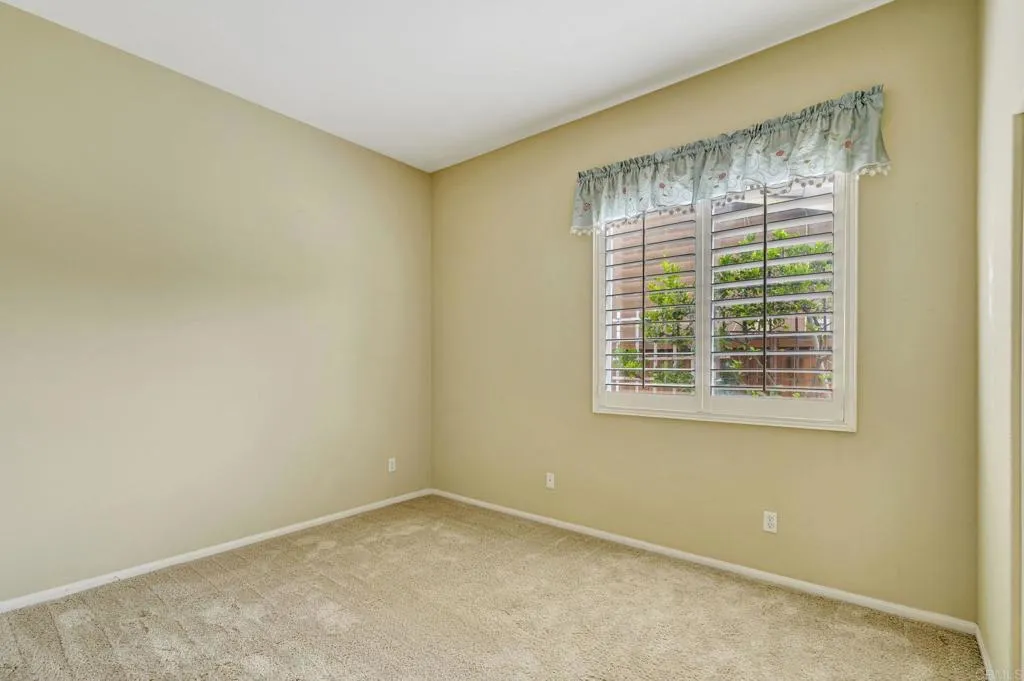 https://cdn.realtyfeed.com/cdn/127/306493214/876cade984216181a390afa366f11adc.webp