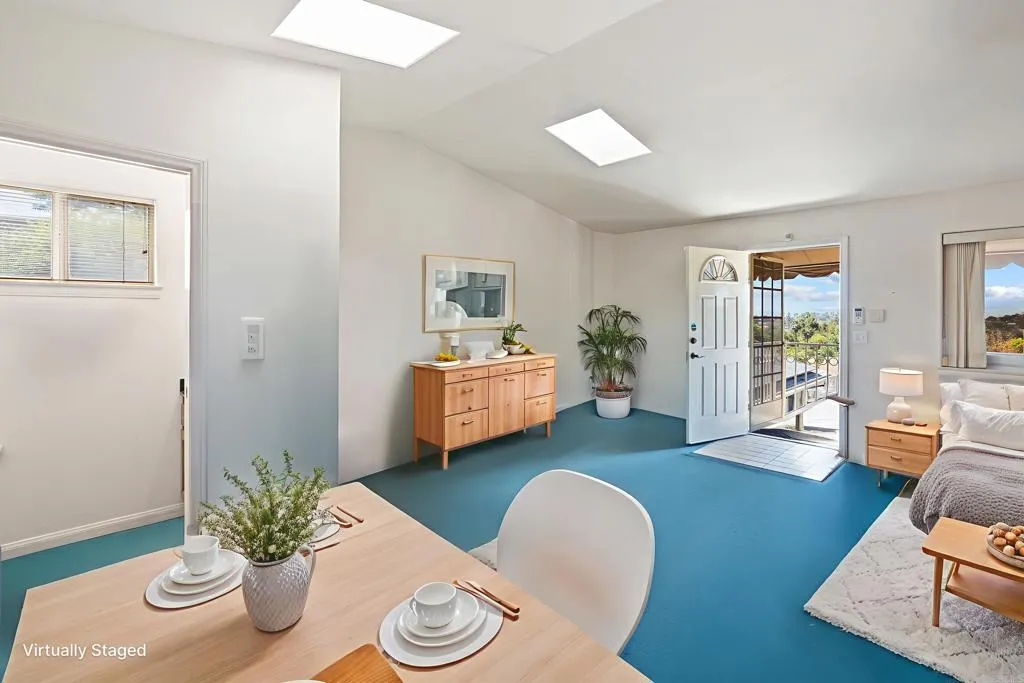 https://cdn.realtyfeed.com/cdn/127/306493271/72129bc3dfc92e2c1e023104b1e30b54.webp