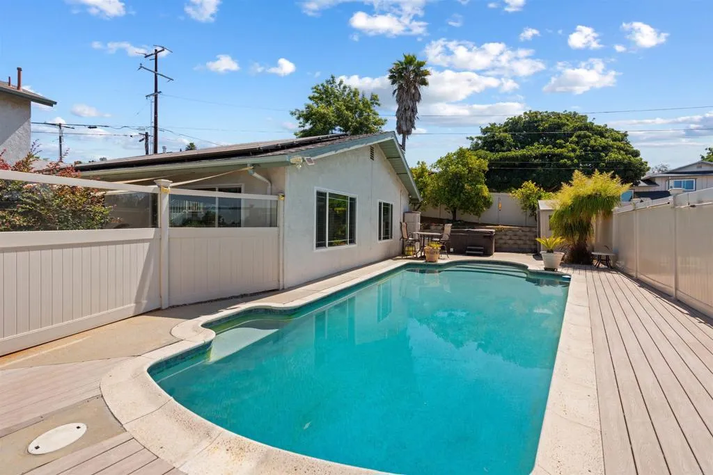 https://cdn.realtyfeed.com/cdn/127/306493271/bfc227dfbf9e13e68b77089615478986.webp