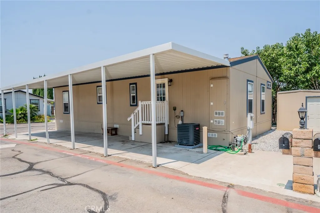 22111 Newport Ave Unit 5, Grand Terrace, CA 92313 - Photo 4 of 37, Grand Terrace, CA