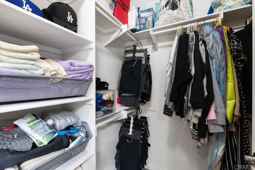https://cdn.realtyfeed.com/cdn/127/306493422/6b98bda62c804a13e073a4d40b7c655e.webp