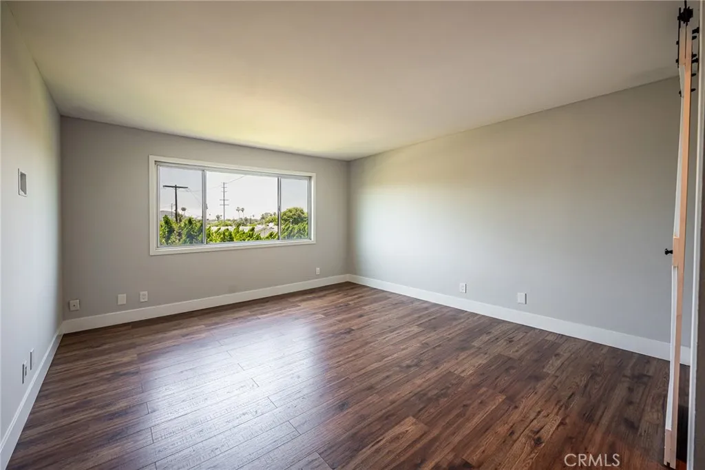 https://cdn.realtyfeed.com/cdn/127/306493432/25177bae50c5bcbbe5547537cf72986c.webp