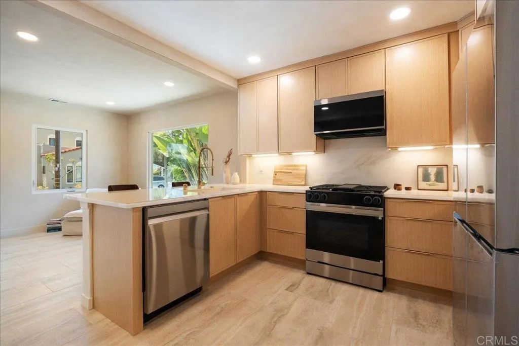 https://cdn.realtyfeed.com/cdn/127/306493543/50465287c2d74c34e1c4505f3329fc60.webp
