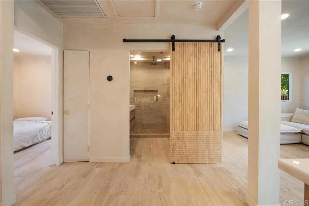 https://cdn.realtyfeed.com/cdn/127/306493543/84d50d91b730c5d4bbb3c461de3c86df.webp