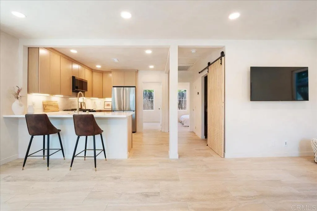 https://cdn.realtyfeed.com/cdn/127/306493543/b96a062ffe31c83392b47388313f9b49.webp
