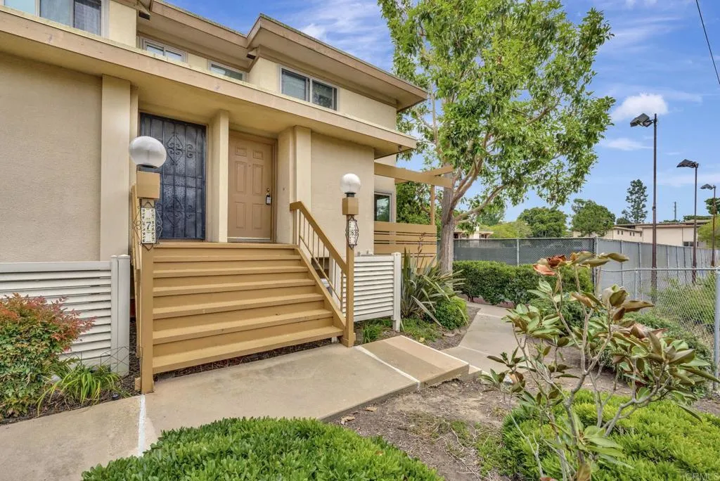 https://cdn.realtyfeed.com/cdn/127/306493592/69fe2636379343c4bbf41f771954a9fc.webp