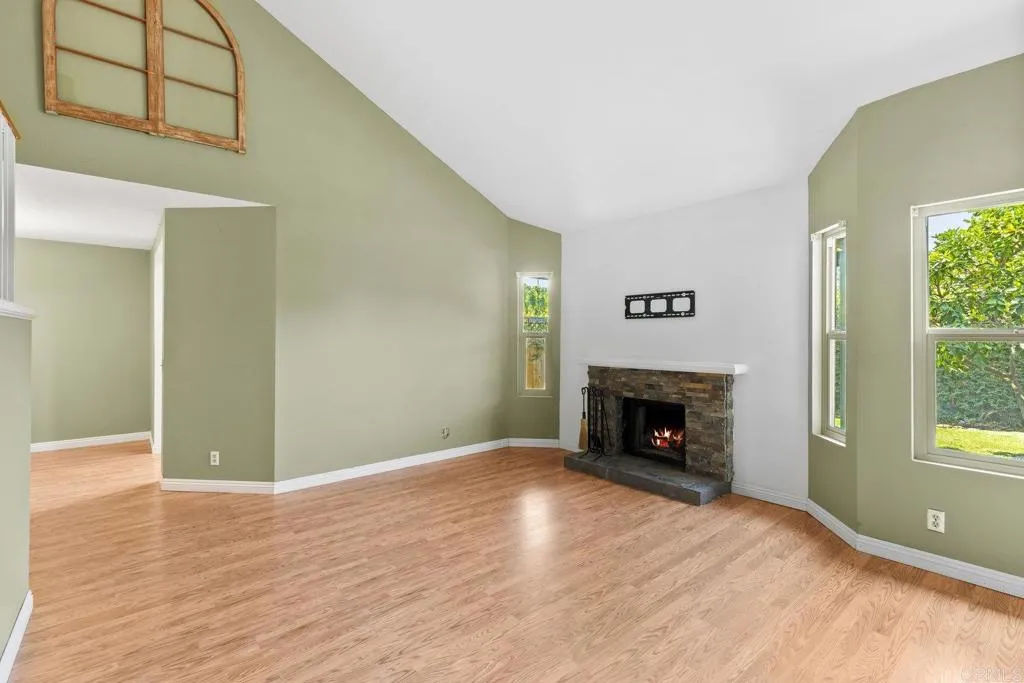 Photo #6: NDP2506973 Listing 