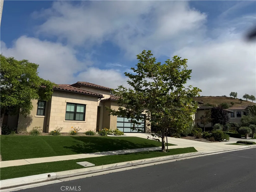 33580  PASEO ETERNIDAD