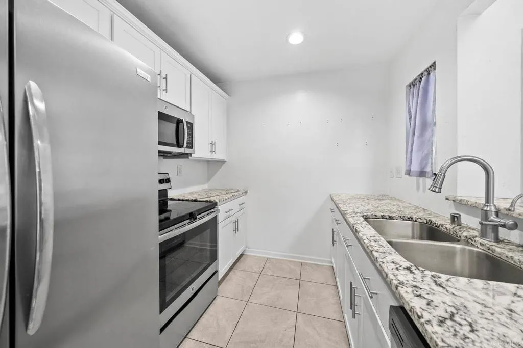 Photo #3: PTP2505375 Listing 