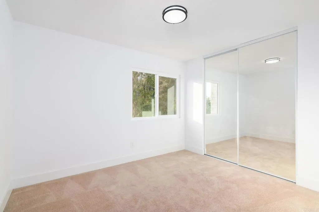 https://cdn.realtyfeed.com/cdn/127/306494047/16348f12b1ce727b1fe7da32d52f544e.webp