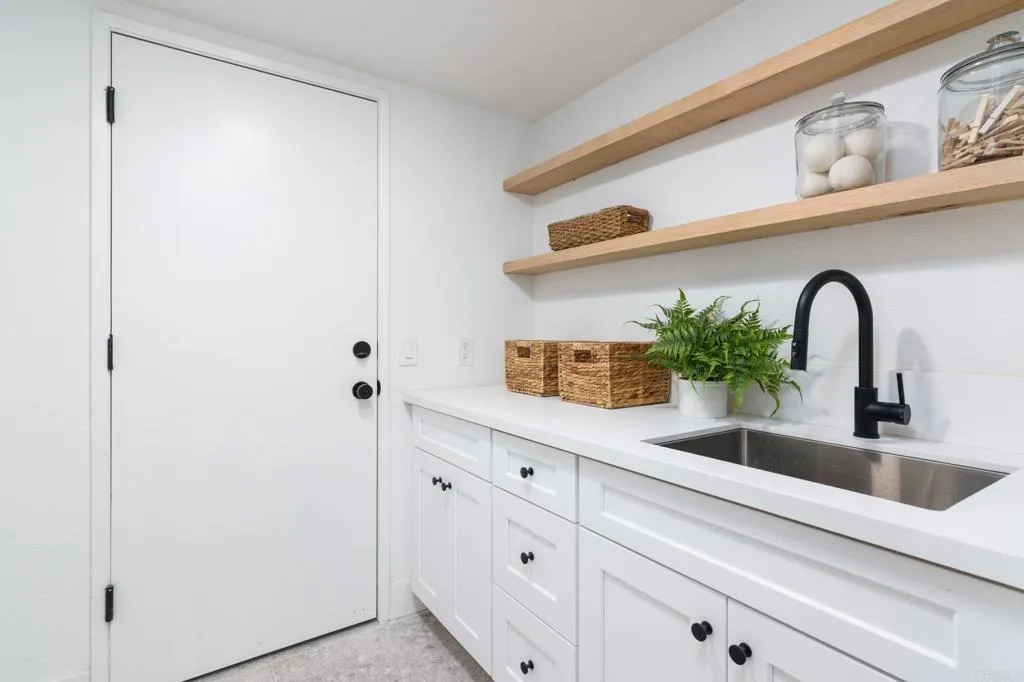https://cdn.realtyfeed.com/cdn/127/306494047/80dee866a8c6c07757bf1ee99a69f46c.webp