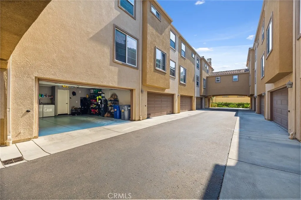 https://cdn.realtyfeed.com/cdn/127/306494106/457b54a1f583c319eb8f6465656fc21c.webp