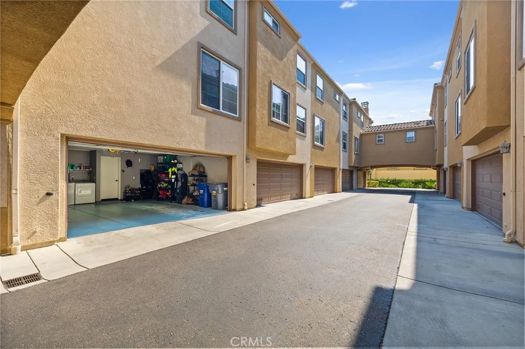 Photo #27: SW25158926 Listing: Photo #27