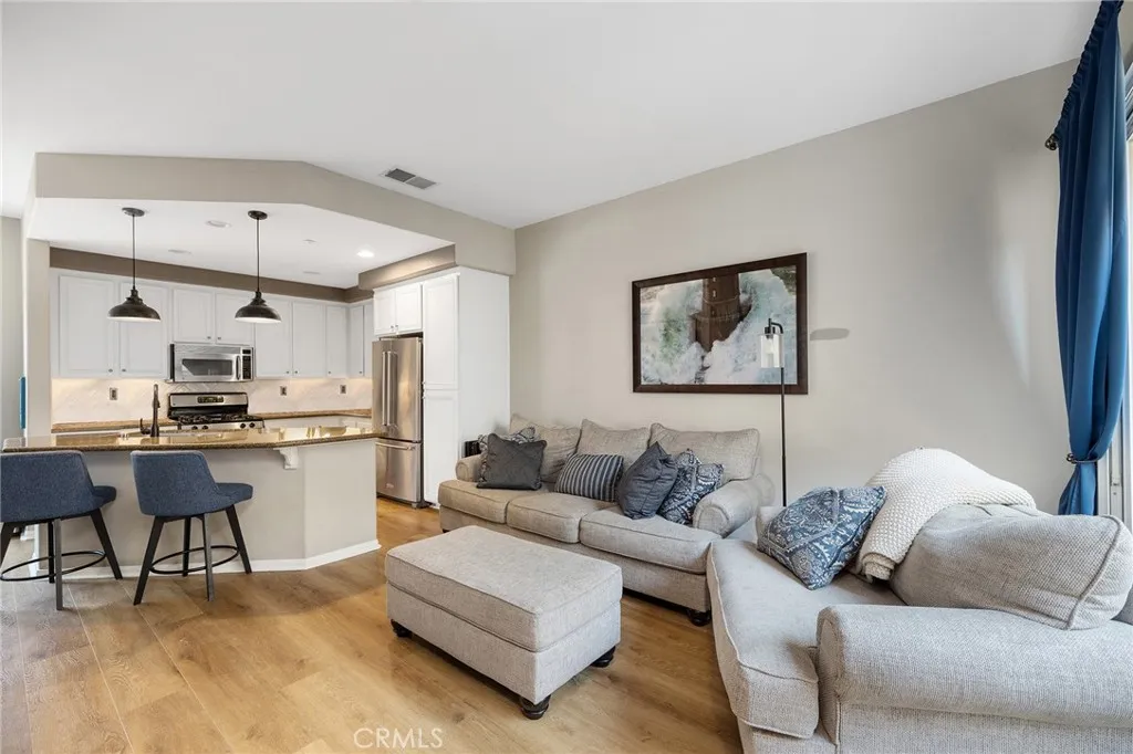 https://cdn.realtyfeed.com/cdn/127/306494106/a95267c71777f63192e3338bbb4793e6.webp