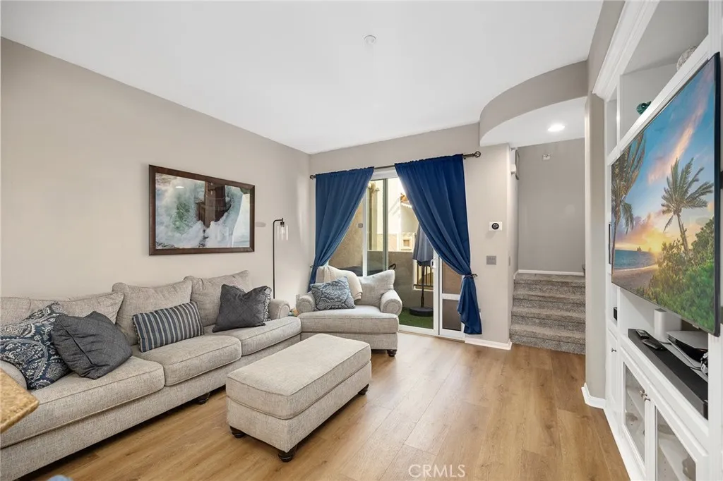 Photo #9: SW25158926 Listing: Photo #9
