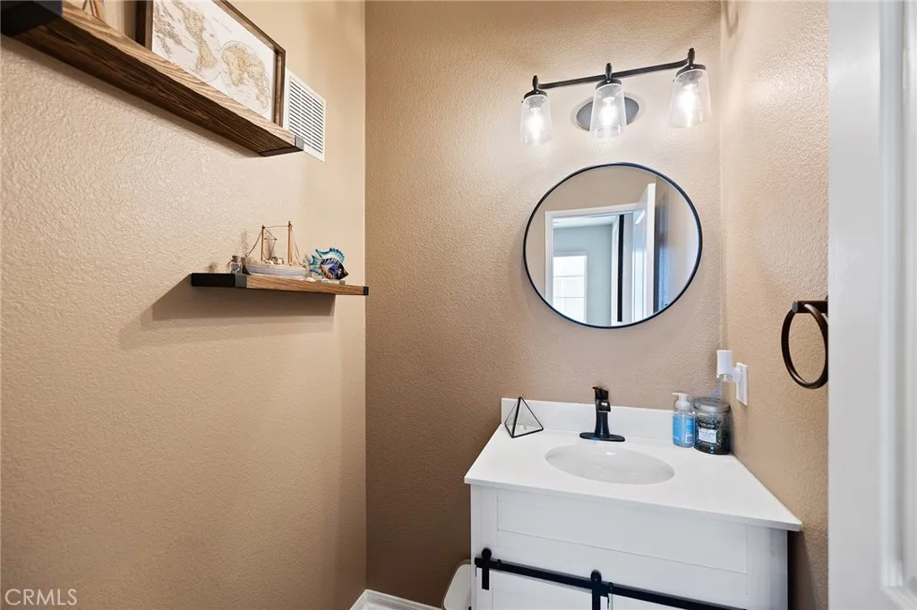 https://cdn.realtyfeed.com/cdn/127/306494106/f13d902fc6edf30a31be81a7cbc62c3a.webp