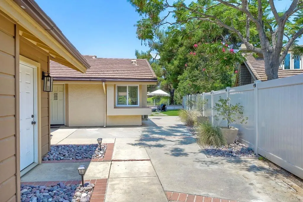 Photo #4: PTP2505380 Listing 