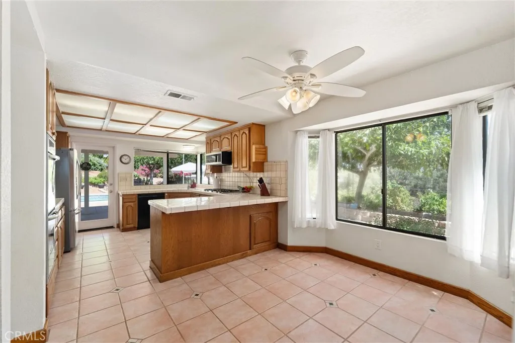https://cdn.realtyfeed.com/cdn/127/306494164/1473897f7767fb963c0f12829c1666fa.webp