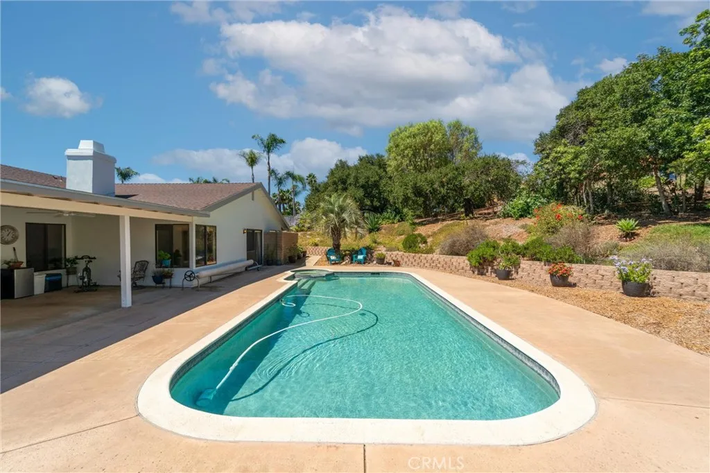 https://cdn.realtyfeed.com/cdn/127/306494164/593dab89e05a0bc01fe2127075895205.webp