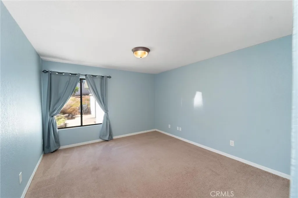 https://cdn.realtyfeed.com/cdn/127/306494164/8fdca9bc2e9cea2d1f7a336be3d03a9a.webp