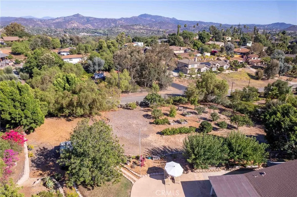 https://cdn.realtyfeed.com/cdn/127/306494164/c45d73162bd84aad0a1f1ad0a3623f96.webp