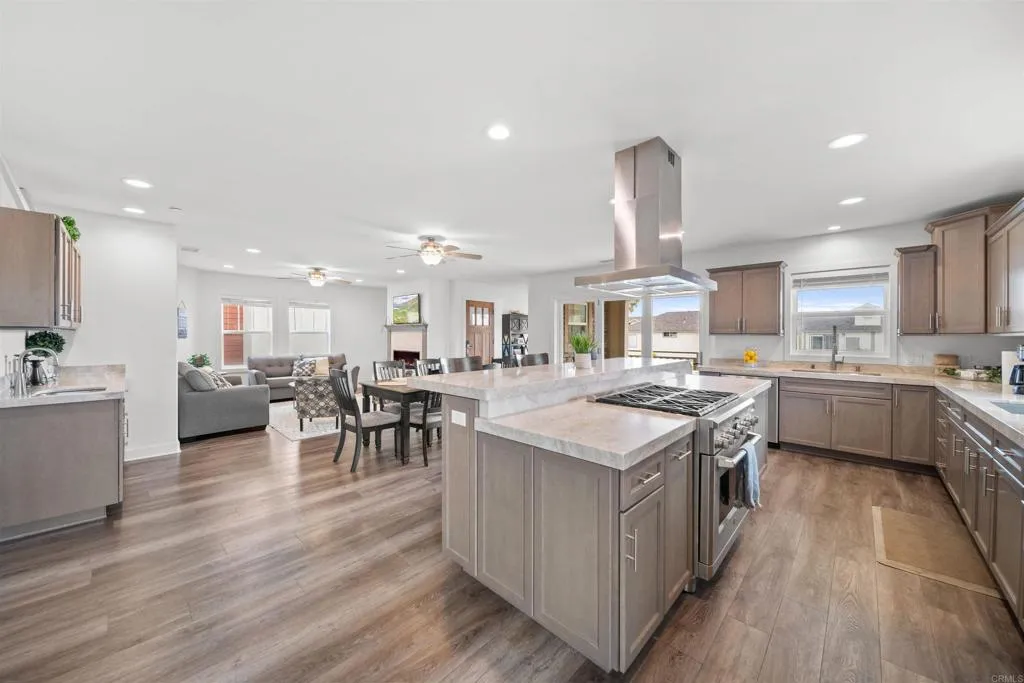 Photo #2: NDP2507000 Listing 