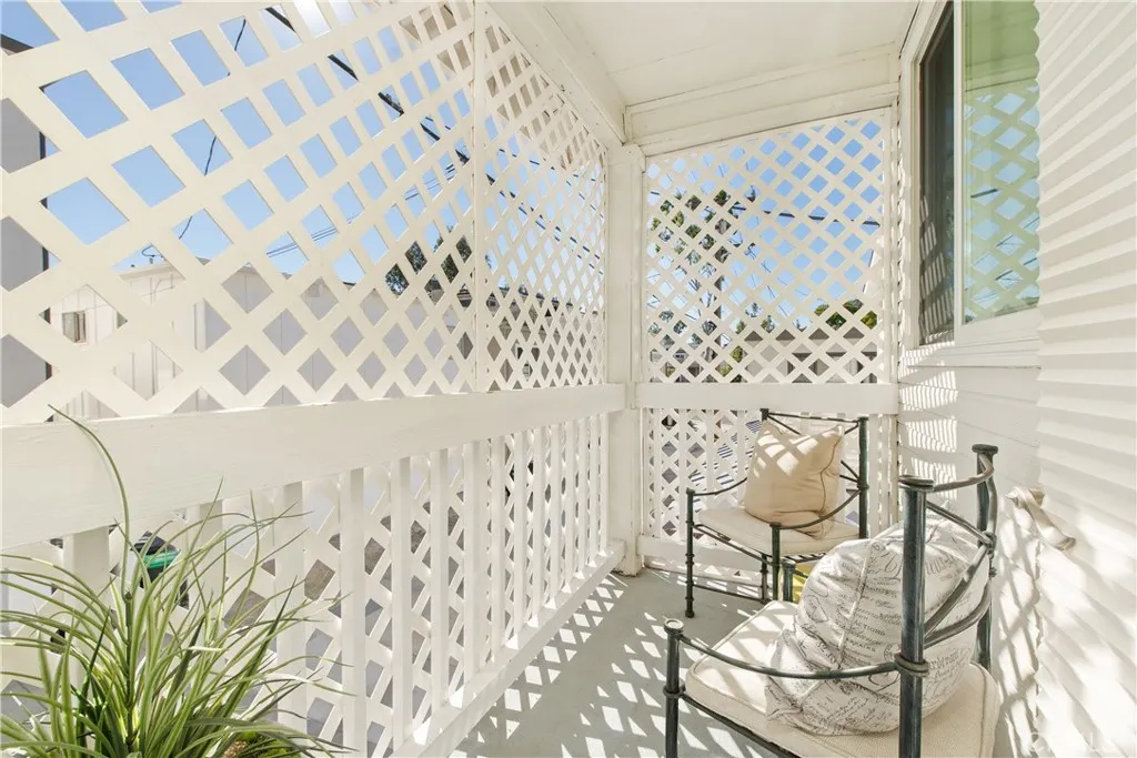 608 Poinsettia Avenue UNIT B, Corona Del Mar, CA, 92625