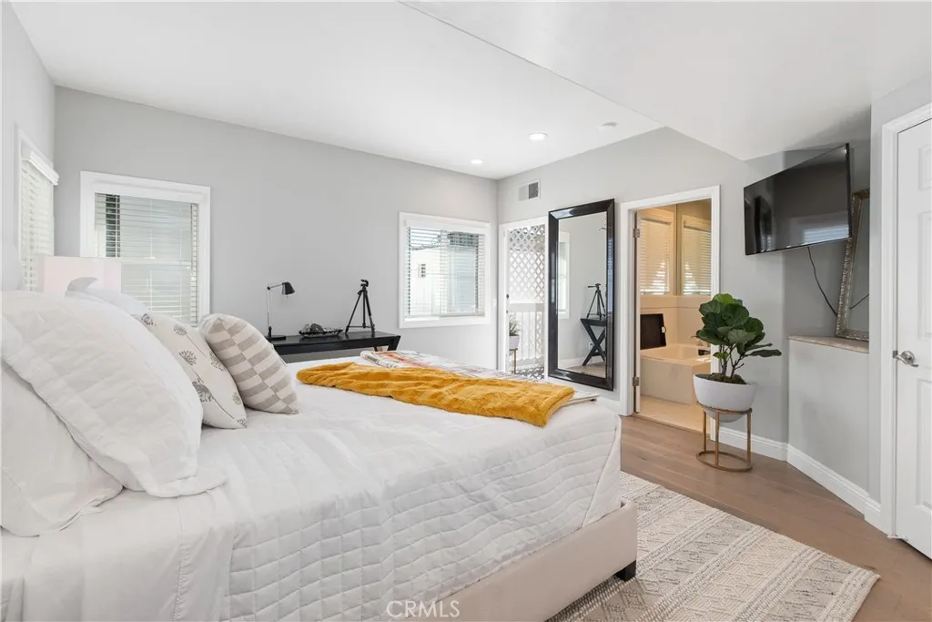 608 Poinsettia Avenue UNIT B, Corona Del Mar, CA, 92625