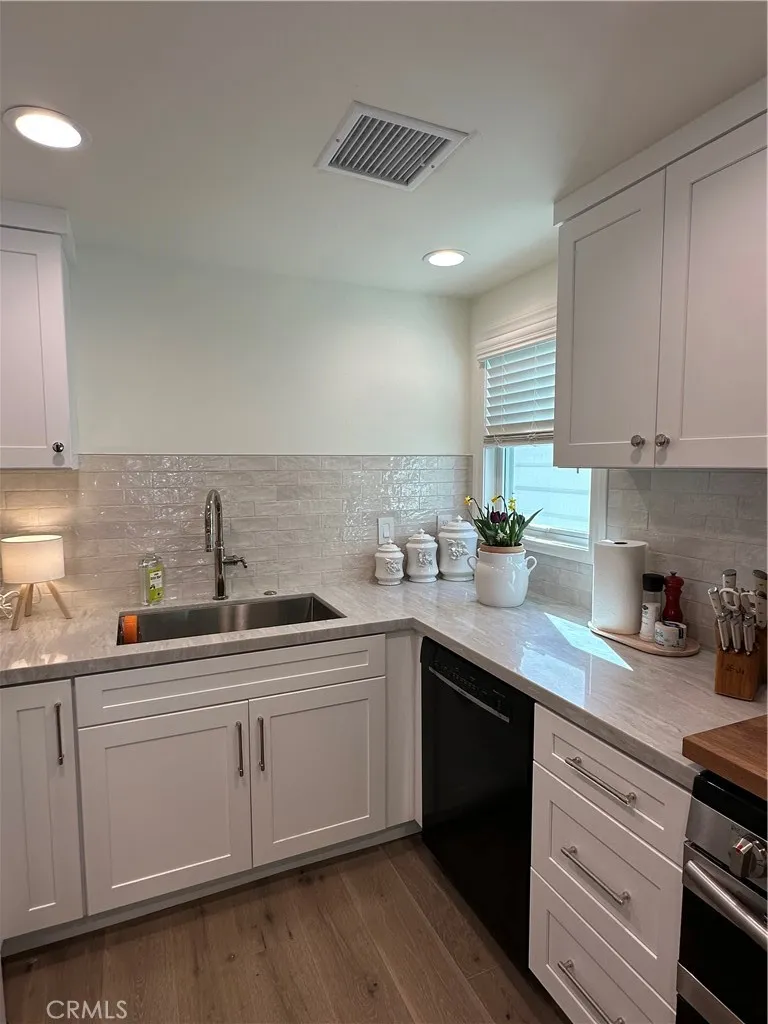 608 Poinsettia Avenue UNIT B, Corona Del Mar, CA, 92625