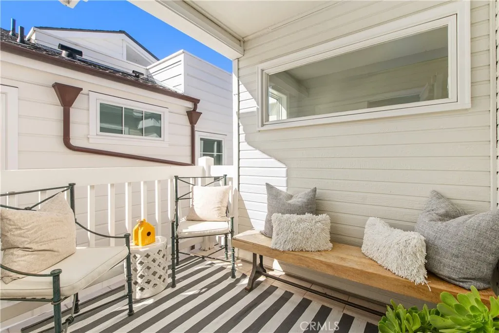 608 Poinsettia Avenue UNIT B, Corona Del Mar, CA, 92625