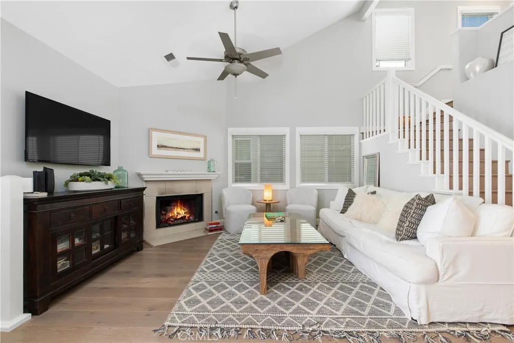 608 Poinsettia Avenue UNIT B, Corona Del Mar, CA, 92625