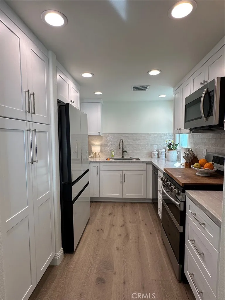 608 Poinsettia Avenue UNIT B, Corona Del Mar, CA, 92625