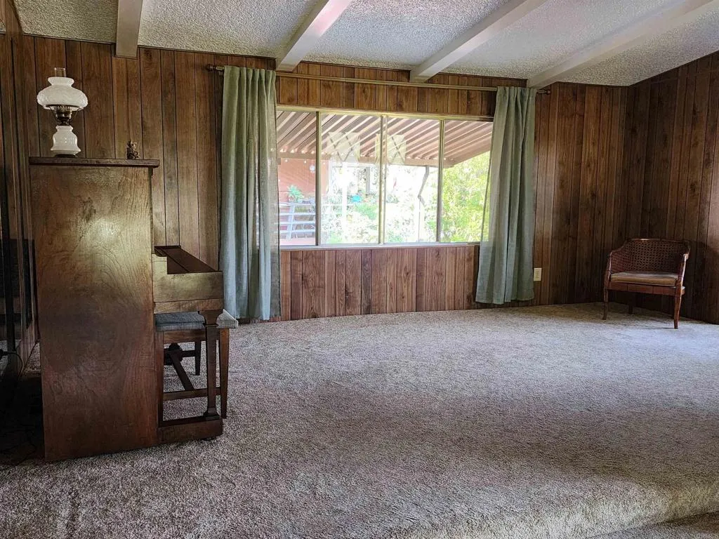 https://cdn.realtyfeed.com/cdn/127/306494276/13d4a53a4c68fddf42393a13def486bc.webp
