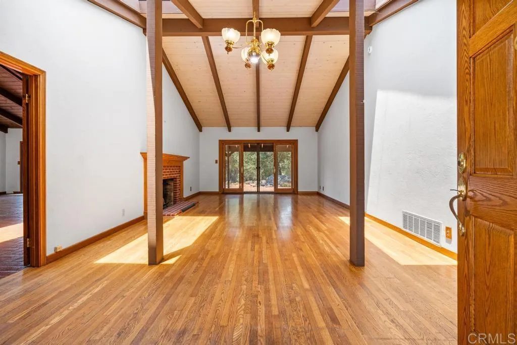 https://cdn.realtyfeed.com/cdn/127/306494403/28cad74c1cfcd72639e090950c5be4f0.webp