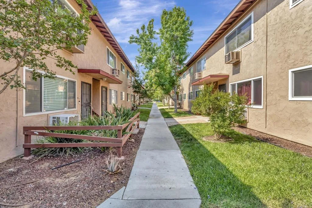 Photo #3: PTP2505395 Listing 