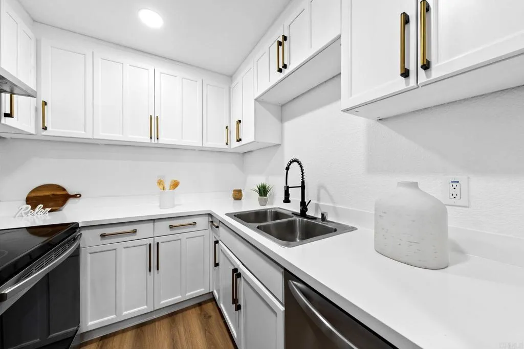 Photo #8: PTP2505398 Listing: Photo #8