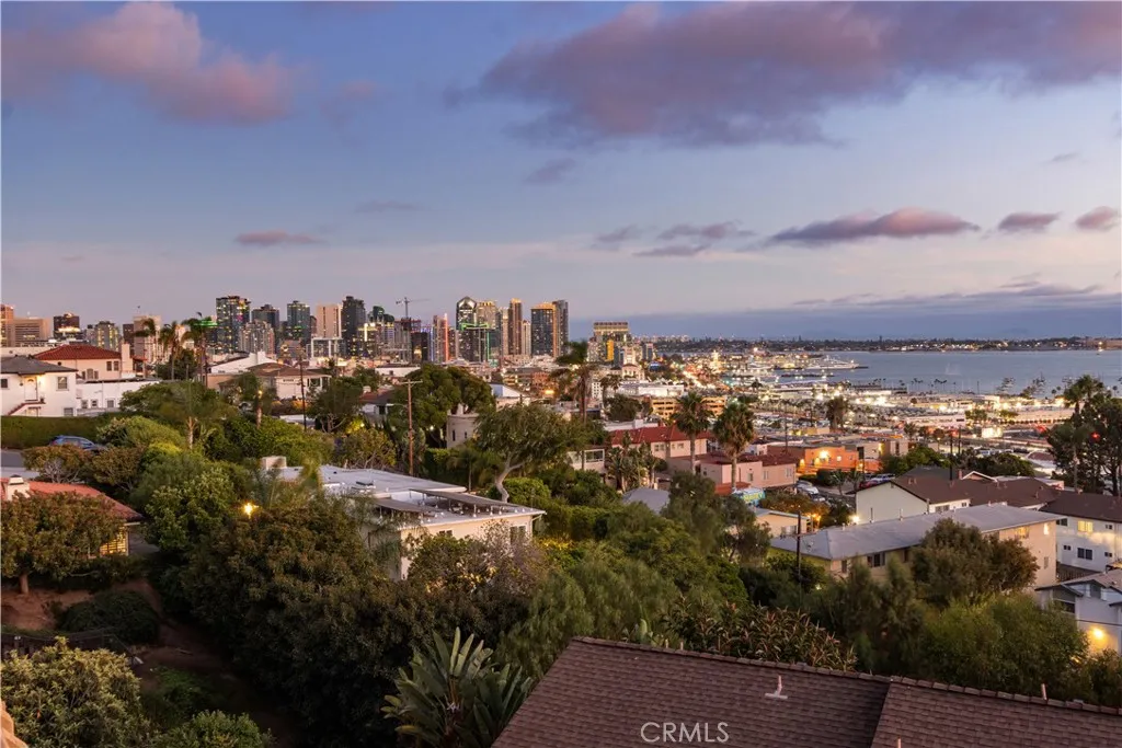 https://cdn.realtyfeed.com/cdn/127/306494699/3990c42bb91785f647e5c1a1fa746769.webp