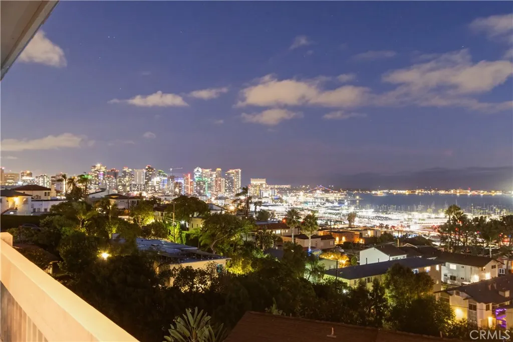 More Details about MLS # OC25160210 : 2960 UNION STREET UNIT 304